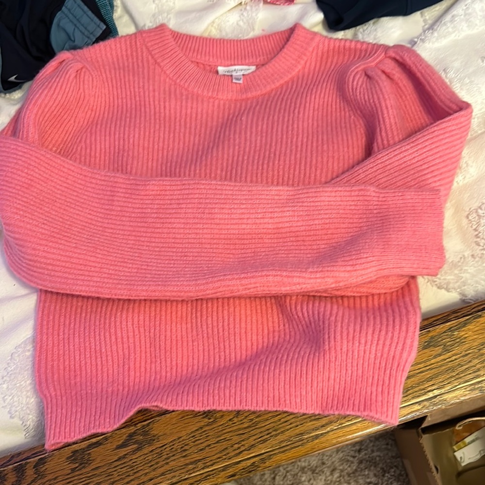 Vestique Pink Sweater Size Large